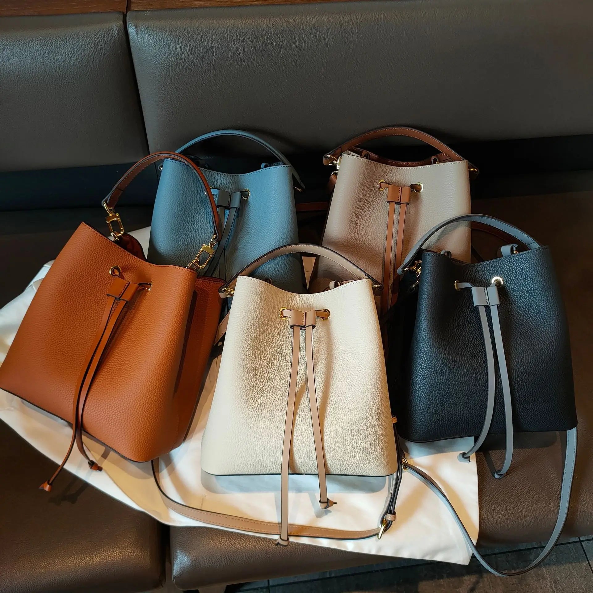 Genuine Leather Bag women new trendy retro simple large-capacity bucket bag fashion shoulder messenger bag Blue