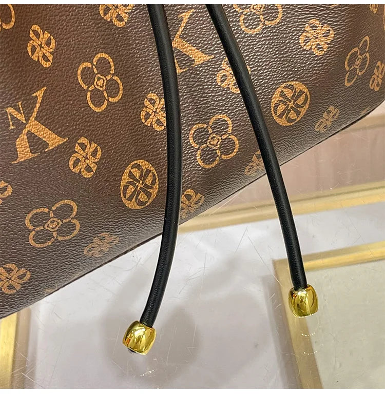 Brand women's bucket bag, women's 2025 new designer, high-end and fashionable popular single shoulder crossbody bag