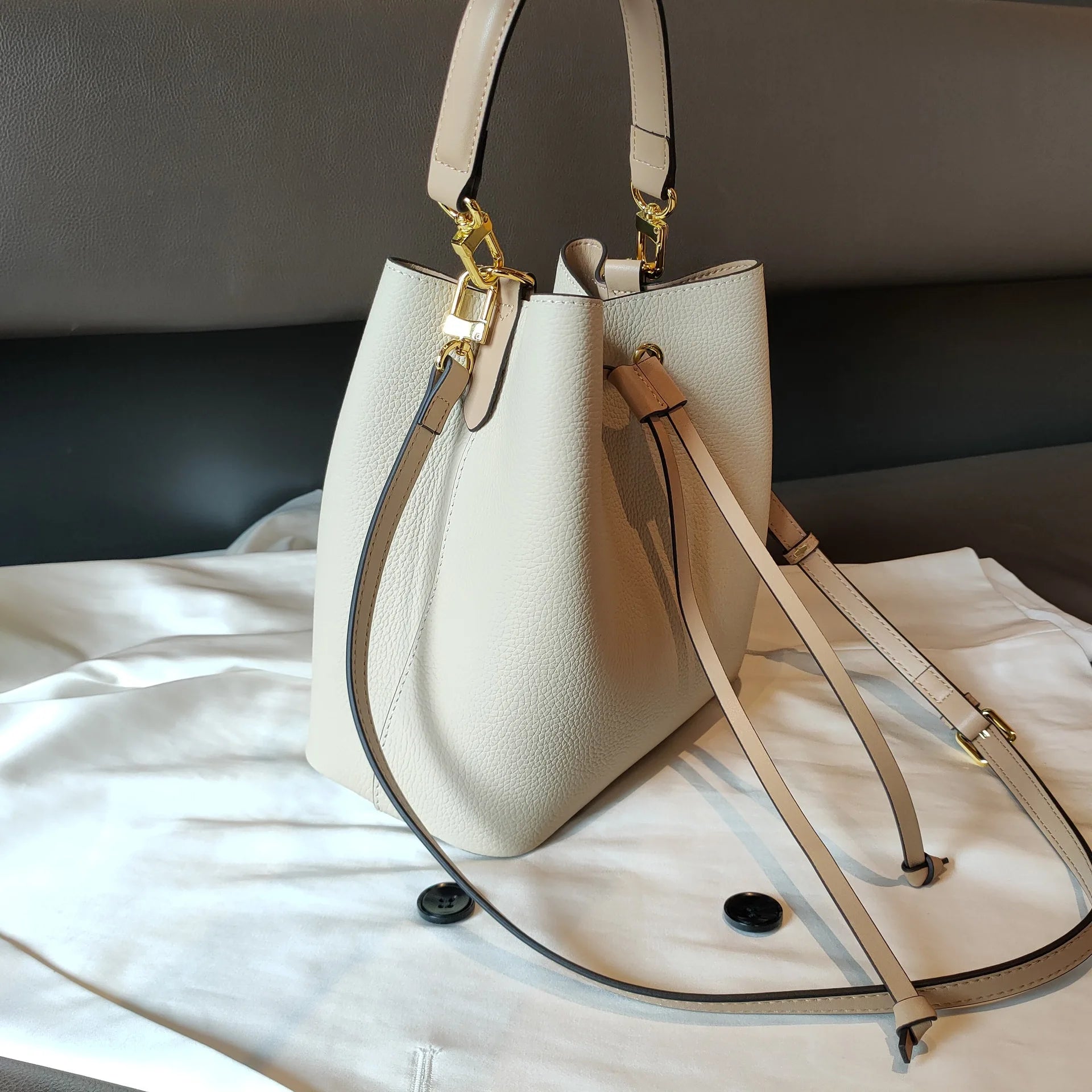 Genuine Leather Bag women new trendy retro simple large-capacity bucket bag fashion shoulder messenger bag Blue