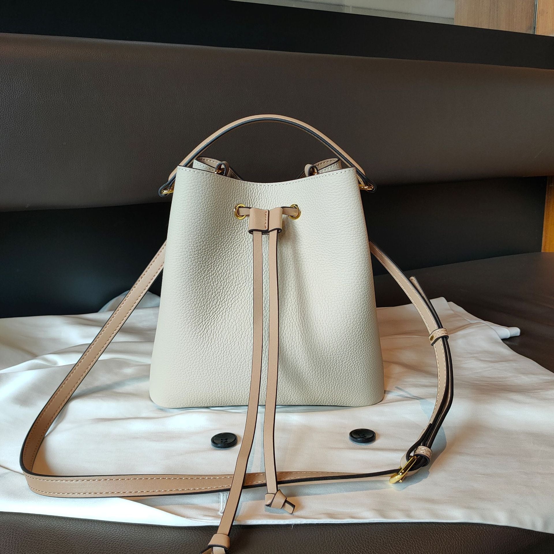 Genuine Leather Bag women new trendy retro simple large-capacity bucket bag fashion shoulder messenger bag Blue