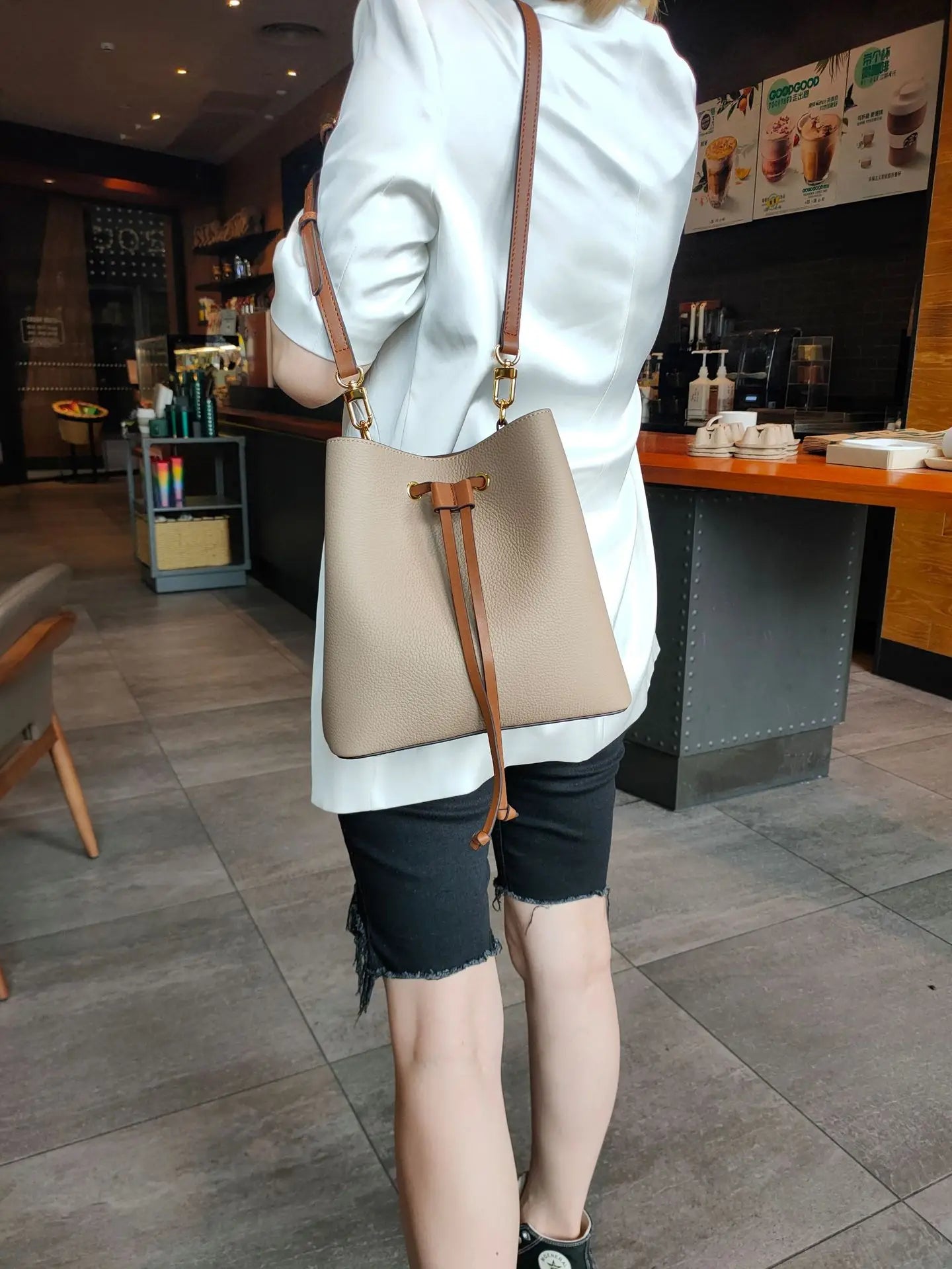 Genuine Leather Bag women new trendy retro simple large-capacity bucket bag fashion shoulder messenger bag Blue